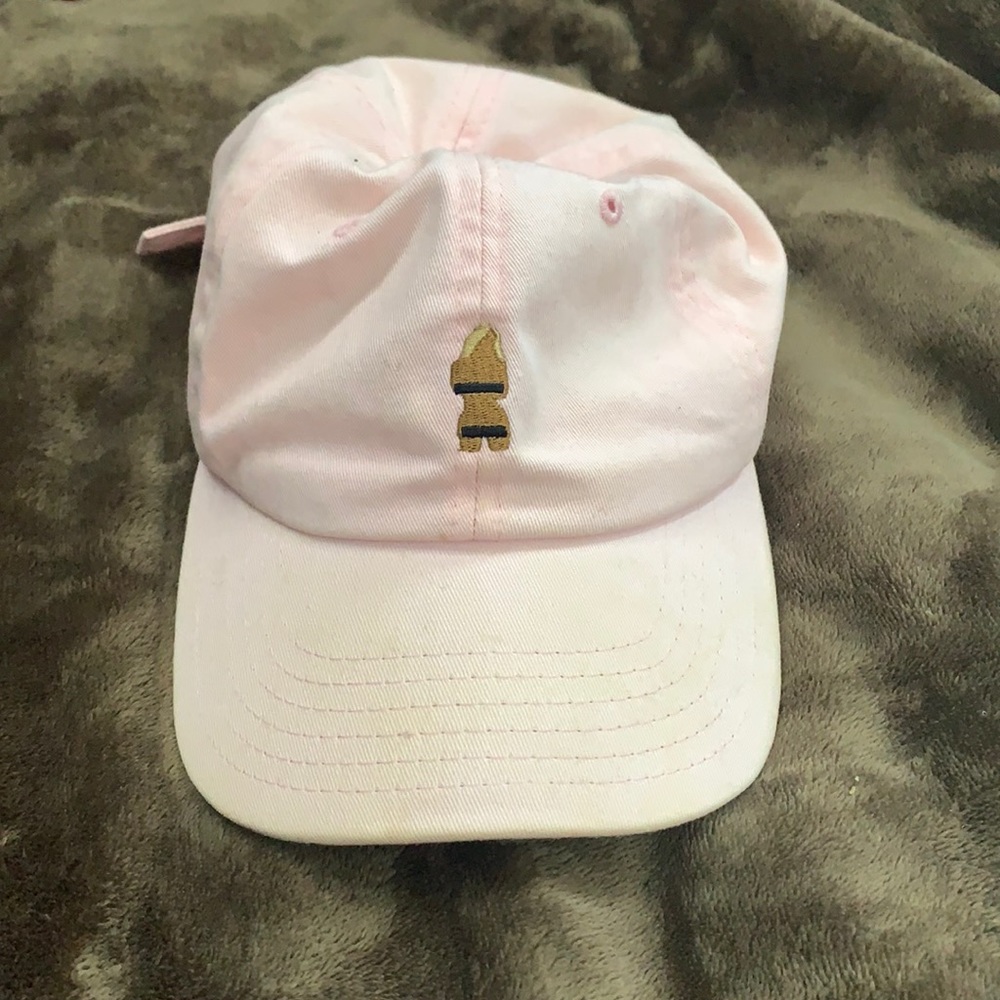 Kim Kardashian mirror selfie dad cap